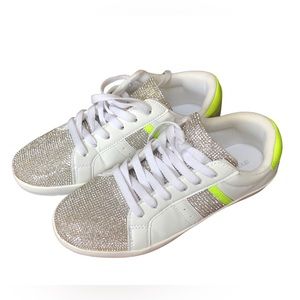 shoedazzle sneakers size 7.5